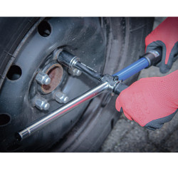 CLE EN CROIX / DYNAMOMETRIQUE POUR SERRAGE DES ROUES - SARLAT OUTILLAGE