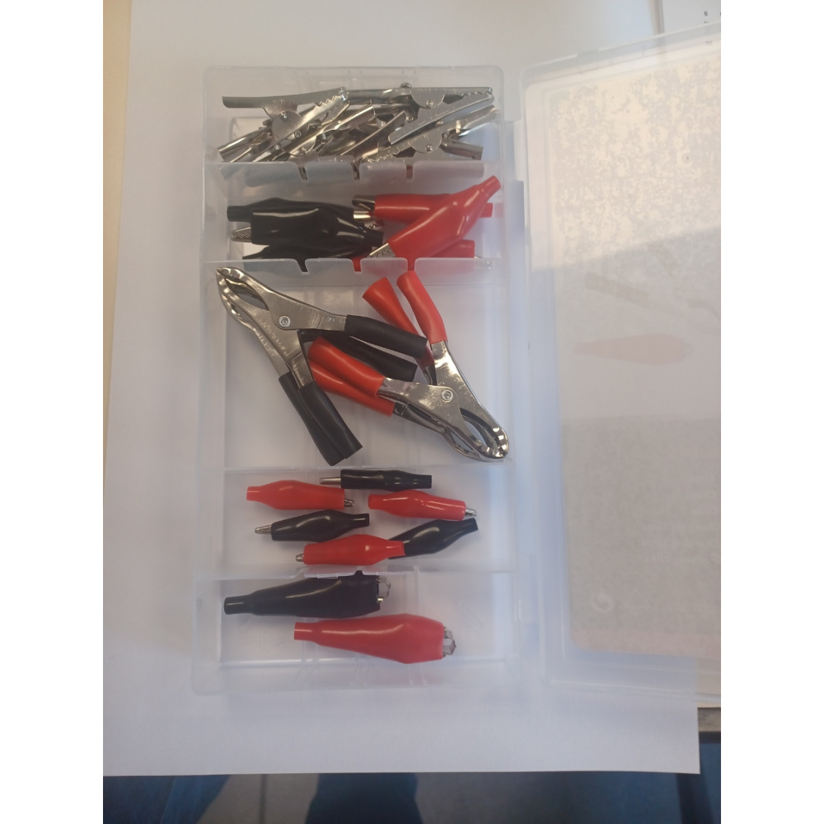 ASSORTIMENT DE PINCES CROCODILES - COFFRET 28 PINCES